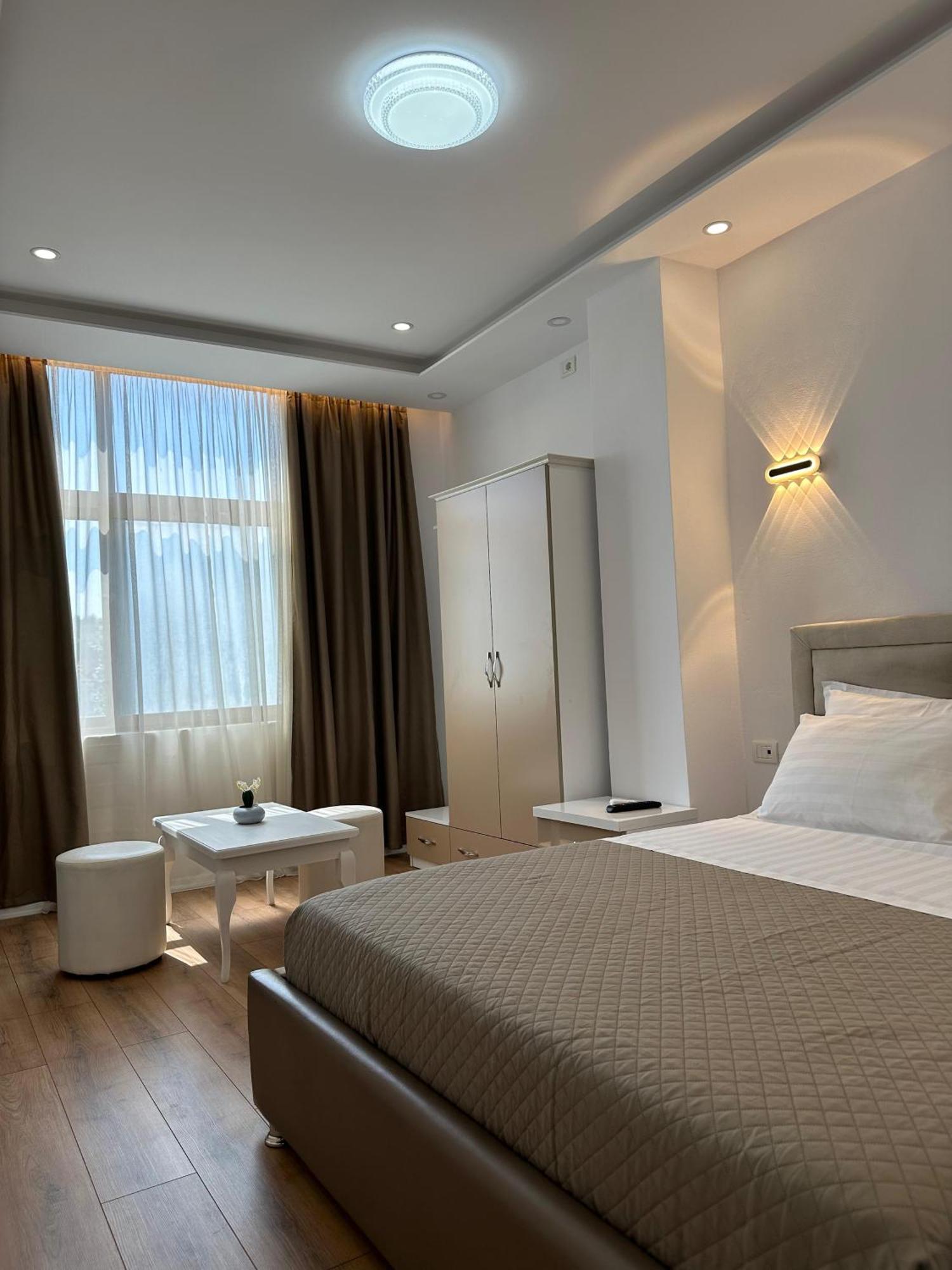Arberia Hotell 4*