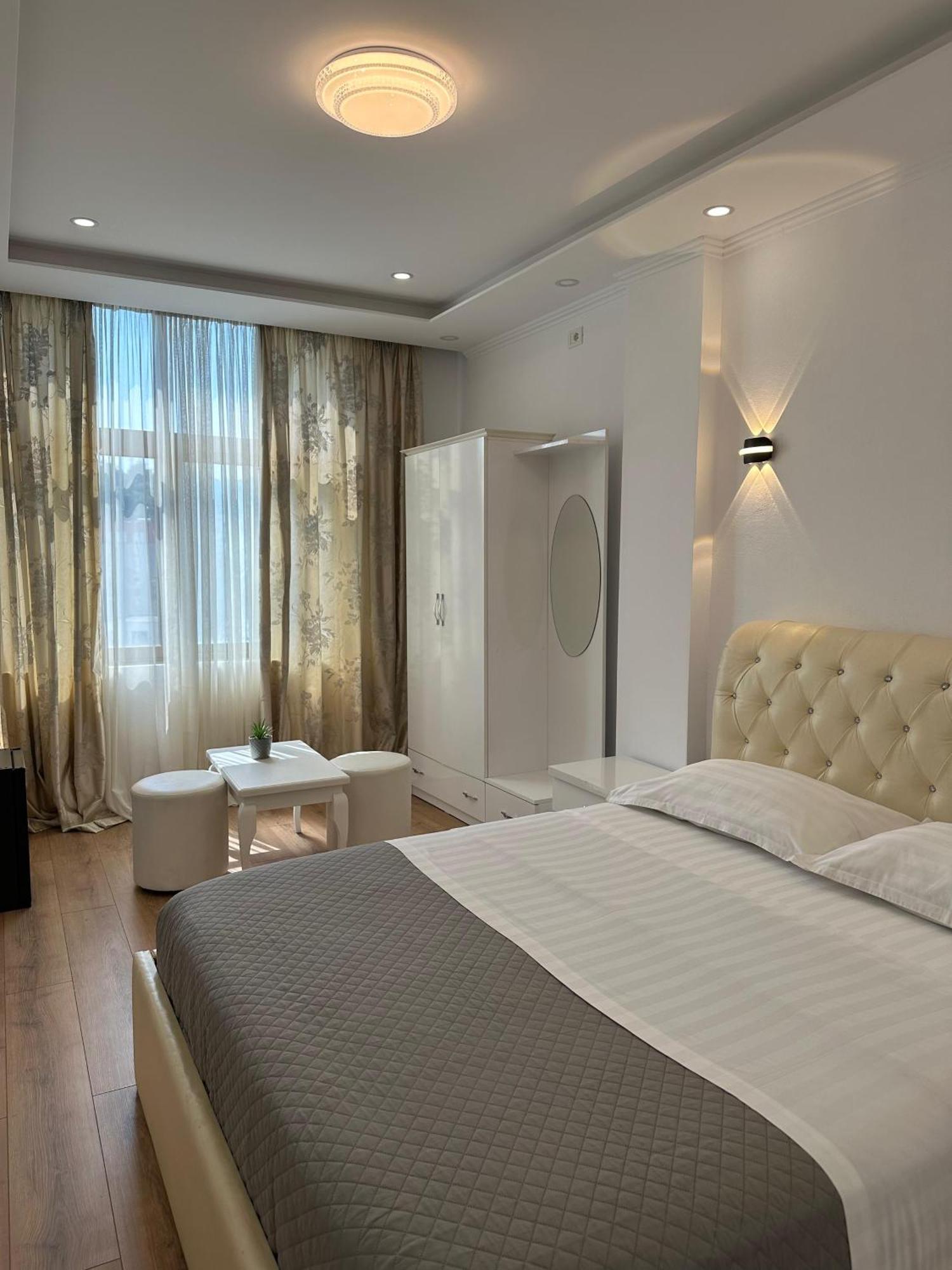 Hotell Arberia 4*