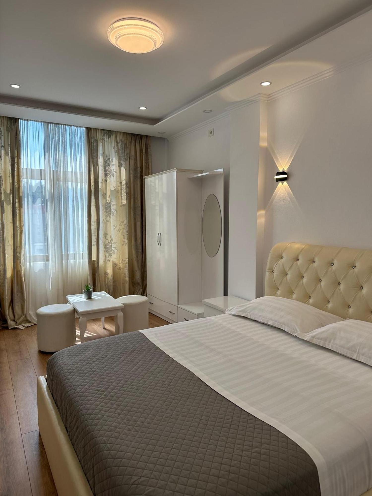 Arberia Hotell Tiranë